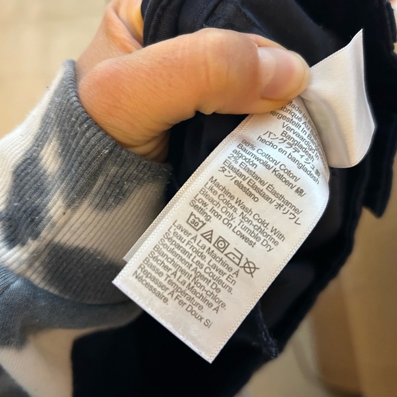 J.Crew Navy Blue Frankie 9” Bermuda Shorts - Picture 5 of 6